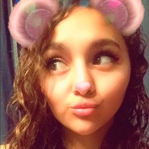 Meet your Posher, Celia